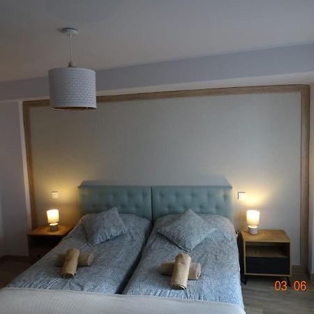 Апартаменты Apartamento Cuentame Бургос Экстерьер фото